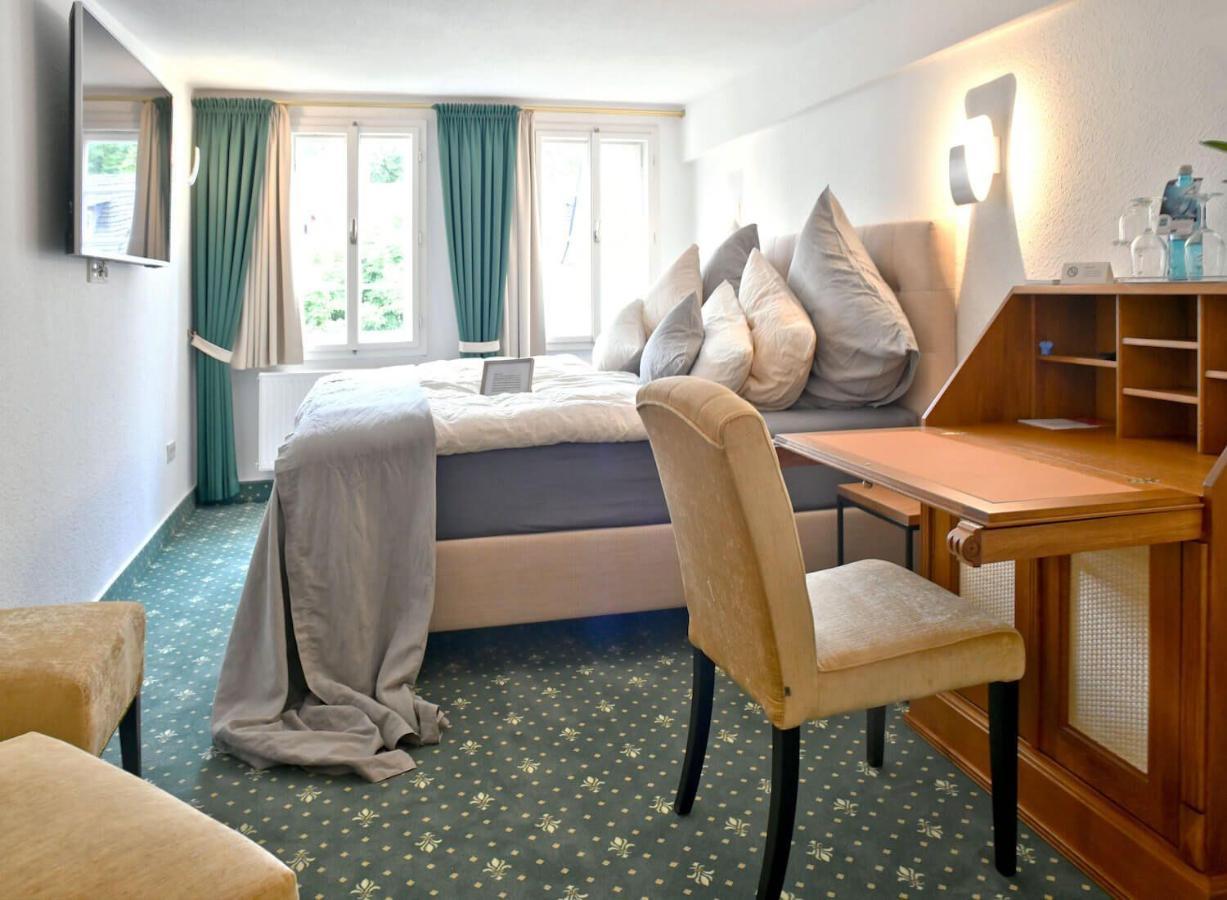 Hotel Zum Lowen Herborn  Ngoại thất bức ảnh